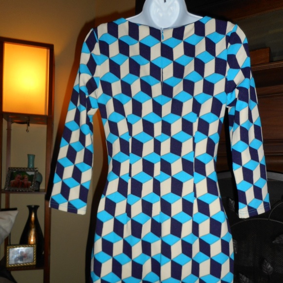 NWT Lucy Retro style pin up dress, size Small - Picture 6 of 8